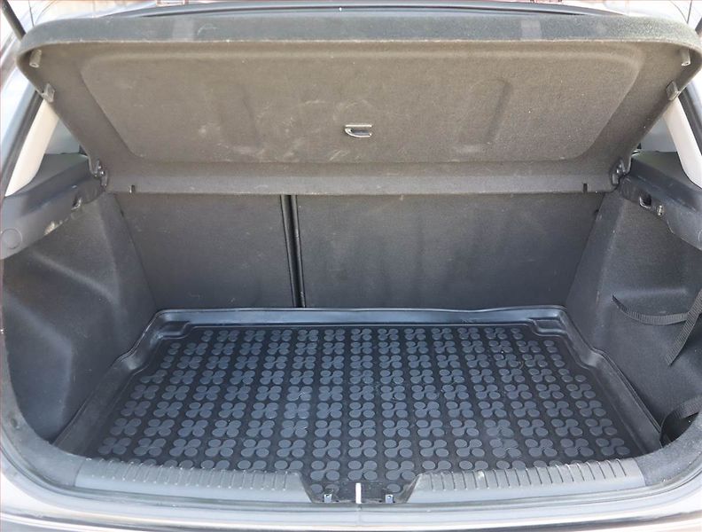 Kia Ceed (2017) 1.6 GDI, Serv.kniha, Tempomat - fotka 13 z 16