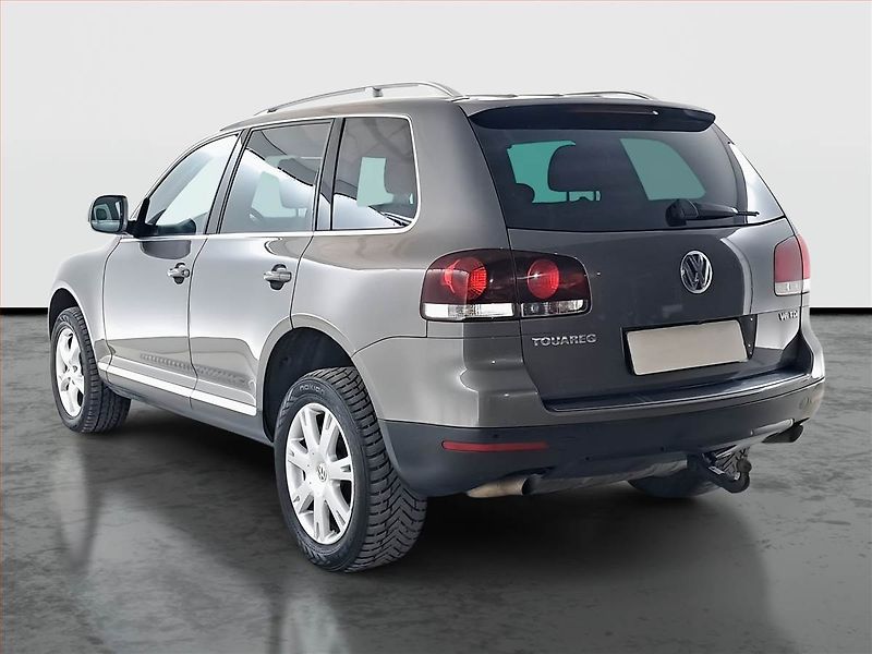 Volkswagen Touareg (2009) 3.0 TDI, 4X4, Automat, Xenony - fotka 4 z 21