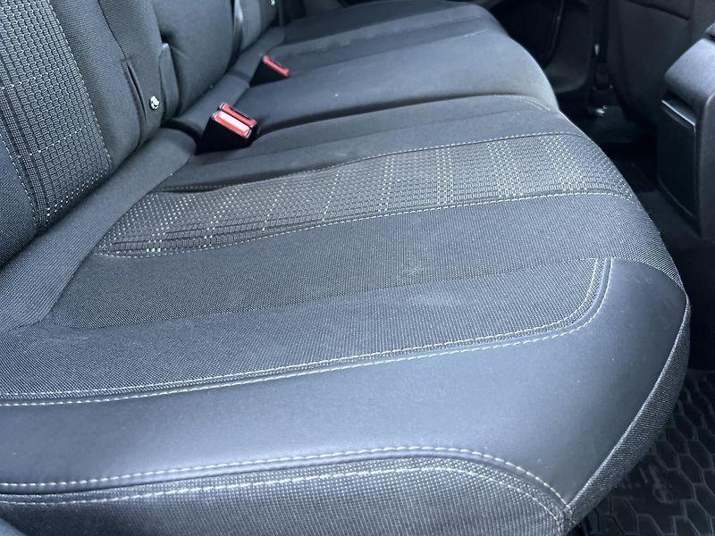 Peugeot 308 1.5HDi KLIMA KAMERA NAVI ALU - fotka 31 z 44