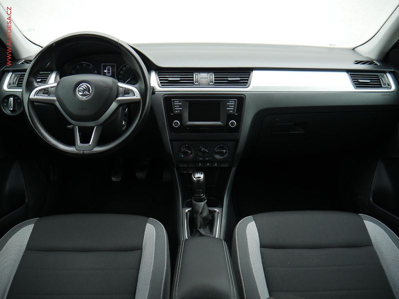 Škoda Rapid (2016) 1.2 TSI, ČR, Ambition - fotka 8 z 14