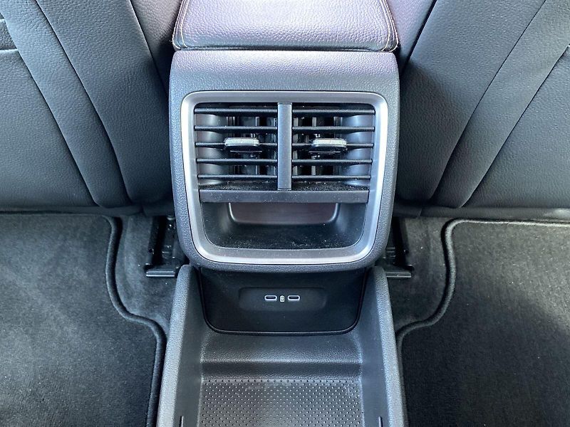 Škoda Octavia (2025) 2.0 TDI DSG Top Selection - fotka 28 z 37