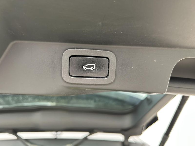 Land Rover Range Rover Sport 4.4 SDV8 4x4 HSE - fotka 21 z 26