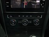 Volkswagen Golf (2017) 1.6 TDI, Serv.kniha, Navi - náhled 12