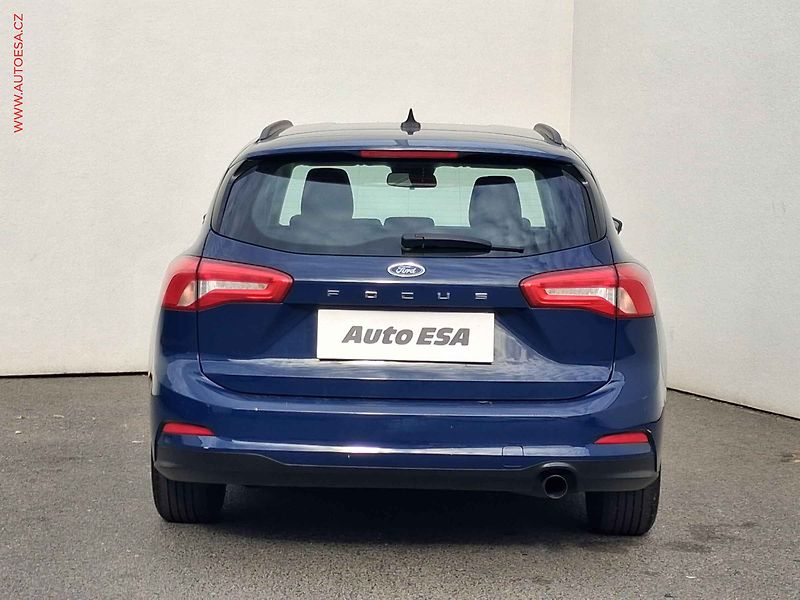 Ford Focus (2020) 1.5D, ČR, servis.kniha, AC - fotka 5 z 17