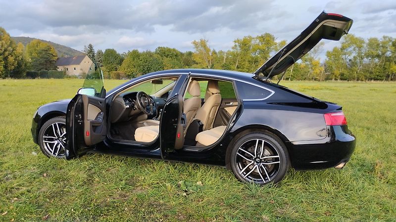 Audi A5 (2012) AUDI TFSI 1,8, B8 - fotka 1 z 8