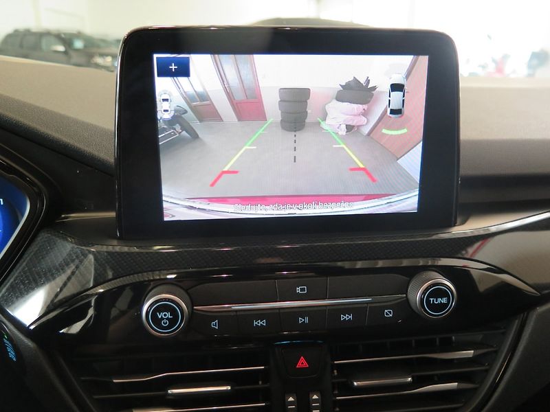 Ford Kuga (2021) 1.5TDCi,navi,360°,ST Line - fotka 14 z 50