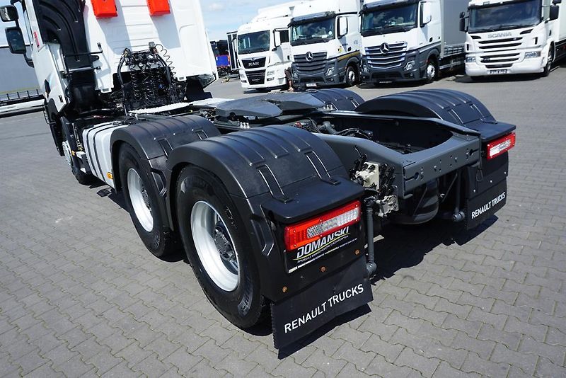 Renault (2018) C 520 / EURO 6 / ACC / 6 X 4 / - fotka 43 z 49