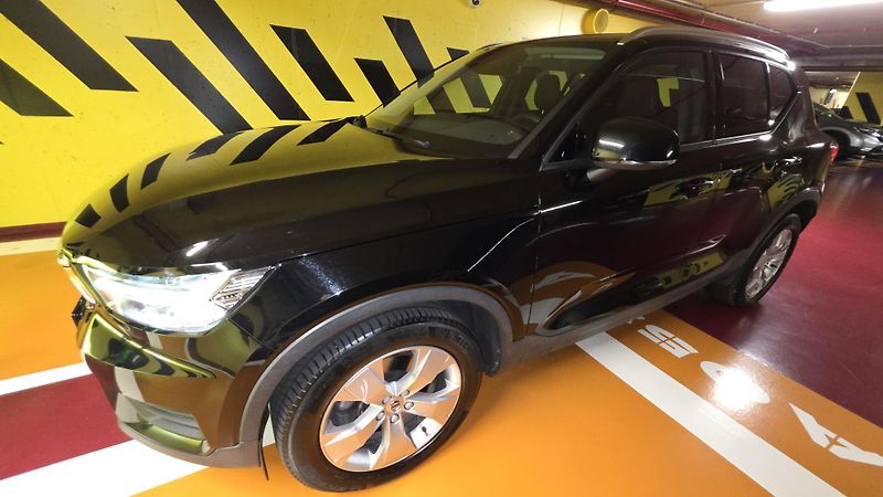 Volvo XC40 (2019) 140kW, AUT, 1. majitel, ČR - fotografie inzerátu