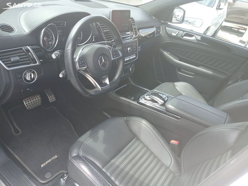Mercedes-Benz GLE COUPE 450 AMG 3.0 270kW - fotka 13 z 36