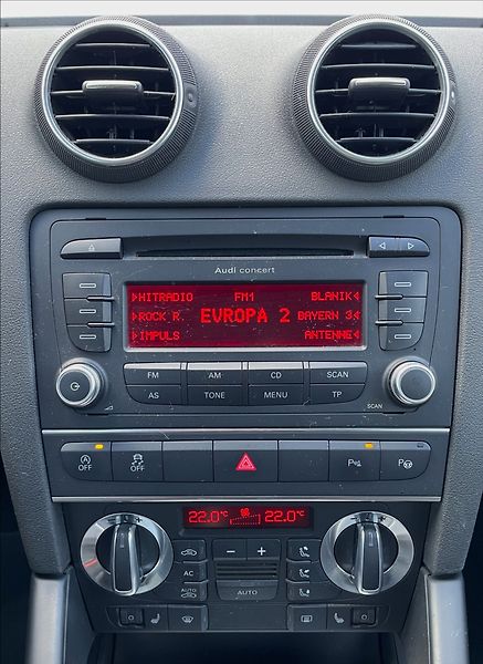 Audi A3 1,4 TFSi,serv.kn. - fotka 15 z 19