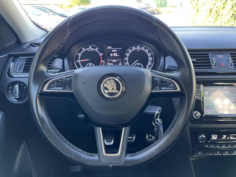 Škoda Rapid Spaceback 1.0TSi 81kw KAMERA - fotka 17 z 44