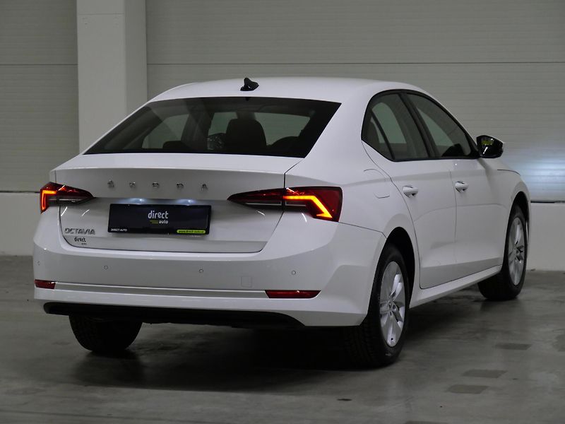 Škoda Octavia - fotka 2 z 24