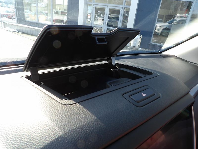 Isuzu D-Max (2026) LS 2.2L 163K 4x4 8st. A/T - fotka 36 z 46