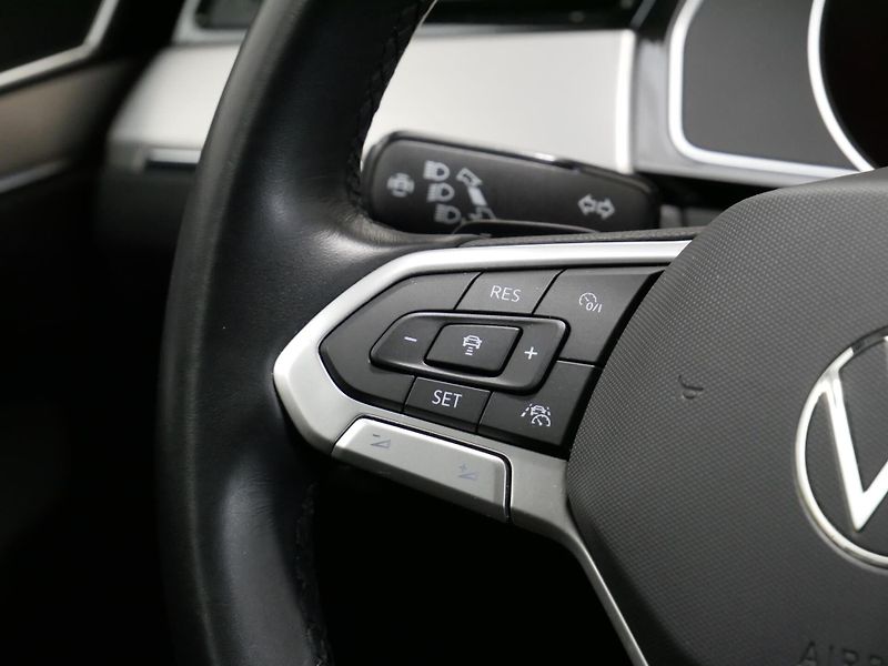 Volkswagen Passat - fotka 9 z 25