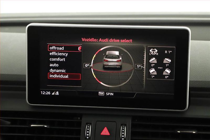 Audi SQ5 (2017) 3.0 TFSI - fotka 18 z 20