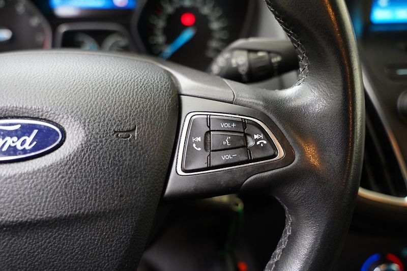 Ford Focus - fotka 16 z 24