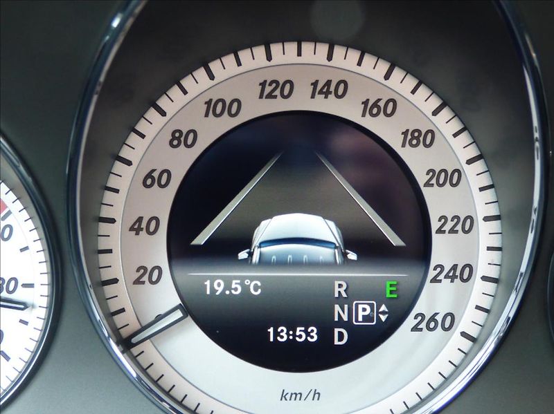 Mercedes-Benz GLK 2,1 220CDI,4Matic,AMG,7G,Bi-Xe - fotka 19 z 77