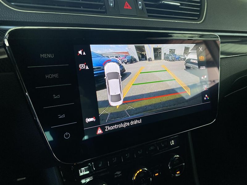 Škoda Superb 2.0 TSI 200 kW 4x4 DSG - fotka 17 z 30