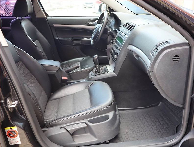 Škoda Octavia (2010) Elegance 2.0 TDI, Xenony - fotka 9 z 15