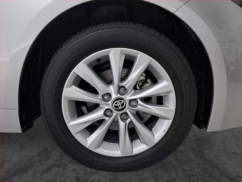 Toyota Corolla (2025) 1.8 Hybrid - fotka 15 z 18
