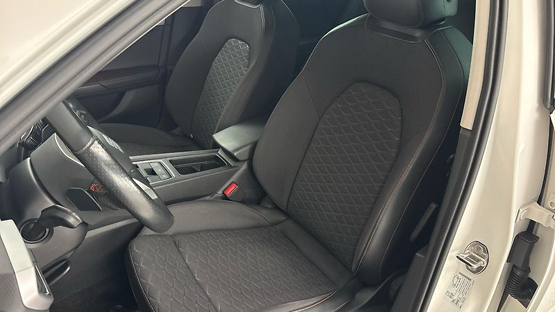 Seat Leon 2.0 TDI DSG FR Sportstourer - fotka 15 z 26