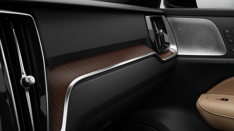 Volvo V60 (2026) B4 PLUS DARK AUT - fotka 7 z 19