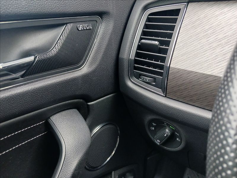 Škoda Kodiaq 2,0 147 kW DSG 4x4 STYLE PLUS - fotka 19 z 29