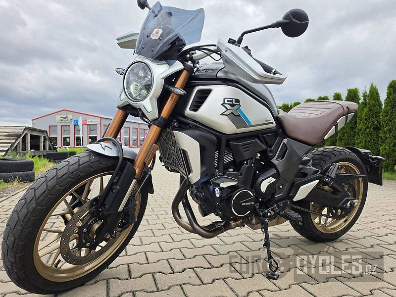 CFMOTO 700 CL-X Heritage (2022) - fotka 10 z 16