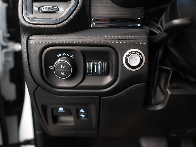Dodge RAM (2024) 5.7 V8 Limited, 6 Lift, LPG - fotka 22 z 45