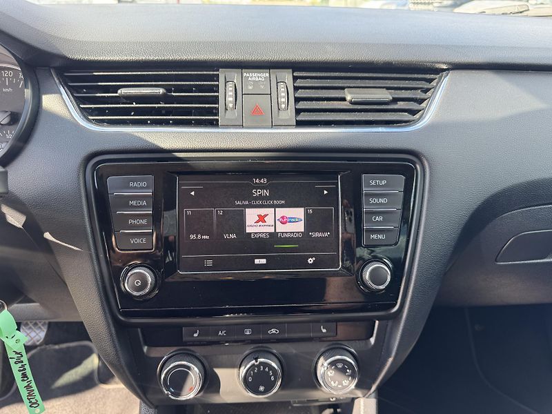 Škoda Octavia 1.6TDi,81kw,DPH,nové v ČR - fotka 29 z 38