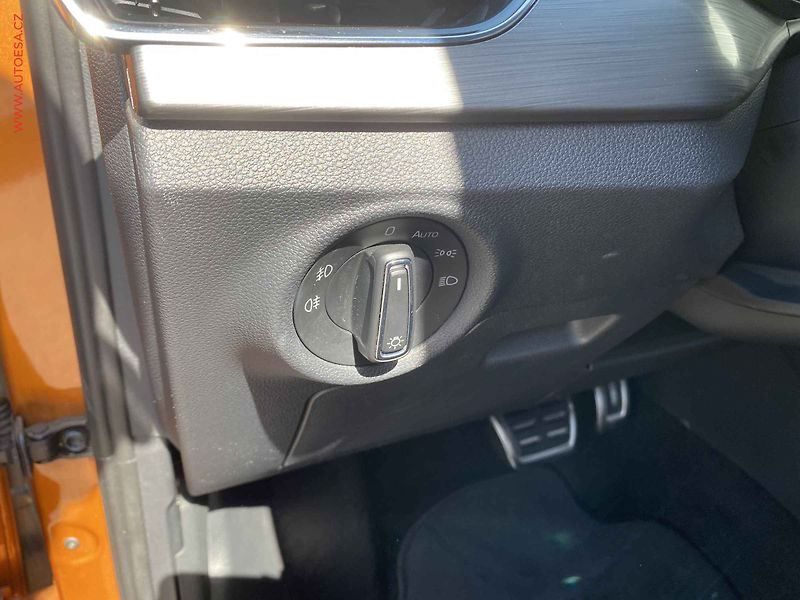 Škoda Kamiq (2023) 1.5 TSi, 1.maj,ČR, ScoutLine - fotka 16 z 20