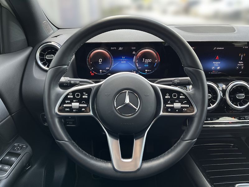 Mercedes-Benz GLA 250 e - fotka 11 z 18