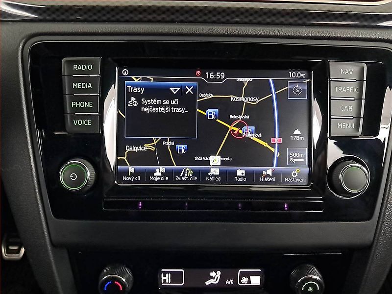 Škoda Rapid (2018) Monte Carlo 1.0 TSI, Navi - fotka 13 z 20