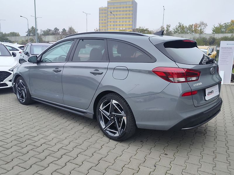Hyundai i30 1.5 T-GDI/103kW N-Line DCT - fotka 7 z 35