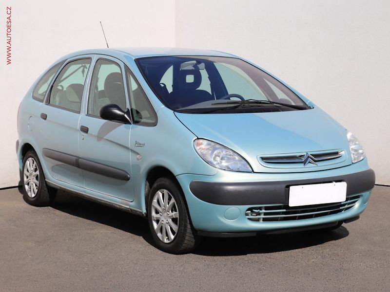 Citroën Xsara Picasso (2003) 1.6i, servis.kniha - fotka 1 z 3