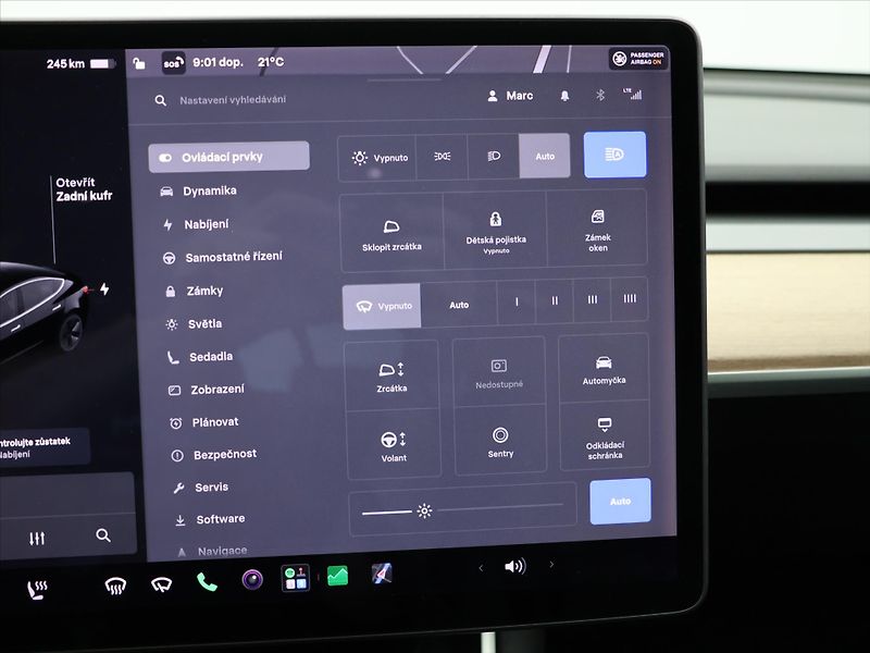 Tesla Model 3 Std Range Plus 52kWh - fotka 18 z 27