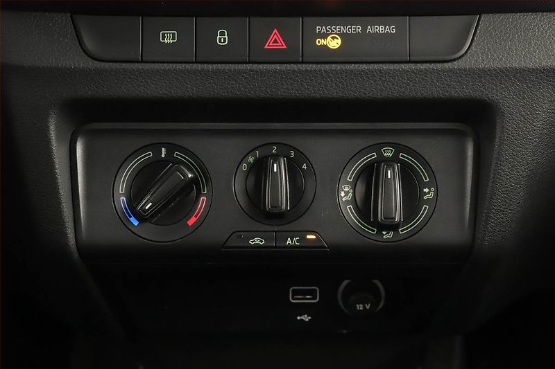 Škoda Fabia (2022) Ambition 1.0 TSI, ČR,1.maj - fotka 15 z 16