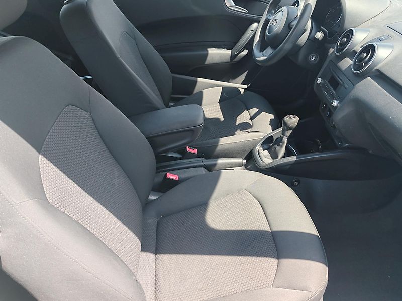 Audi A1 1.2 TFSI - fotka 18 z 18
