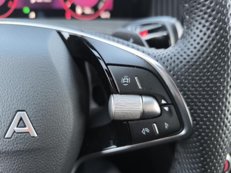 Škoda Superb 2.0 TDi 4x4 Sportline - fotka 12 z 27