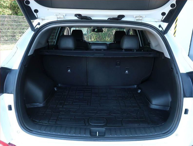 Hyundai Tucson (2016) 2.0 CRDi, 4X4, Automat - fotka 14 z 27