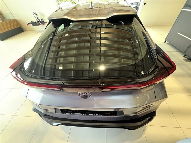 Toyota C-HR 1,8   Comfort BUSINESS HEV - fotka 7 z 11