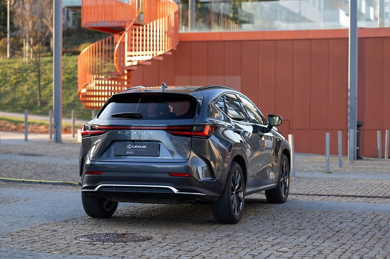 Lexus NX 350h 350H 2,5 HEV F SPORT TOP - fotka 6 z 36