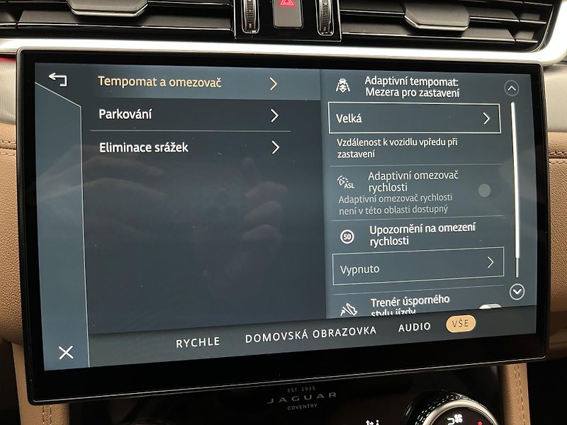 Jaguar F-Pace D200 S AWD AUT REZERVACE - fotka 38 z 42