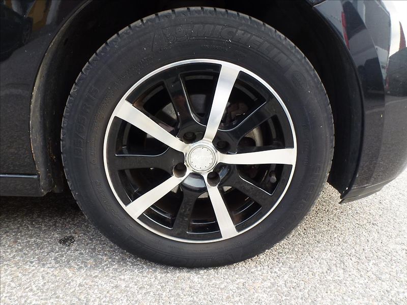 Citroën C3 1,4 i Black Edition - fotka 44 z 48