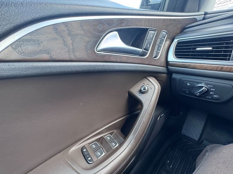 Audi A6 Allroad (2012) 4X4 V6 3,0TDI 230KW BEZ ADBLUE - fotka 25 z 50
