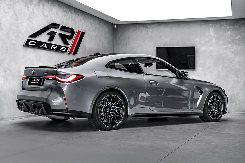 BMW M4 Coupe xDrive Competition Laser - fotka 5 z 25