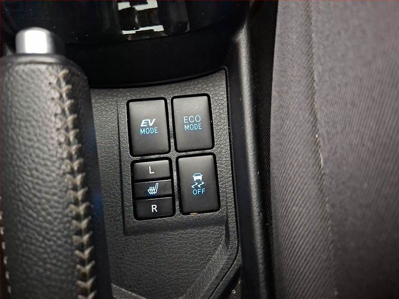 Toyota Yaris (2020) 1.5 Hybrid, Automat, ČR,1.maj - fotka 16 z 21