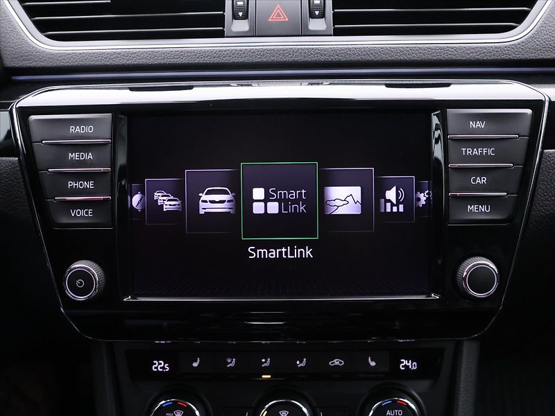 Škoda Superb 2,0 TDI 140kW DSG L&K Xenon - fotka 29 z 46