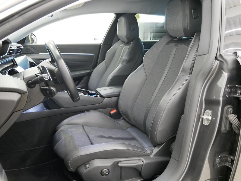 Peugeot 508 - fotka 11 z 27