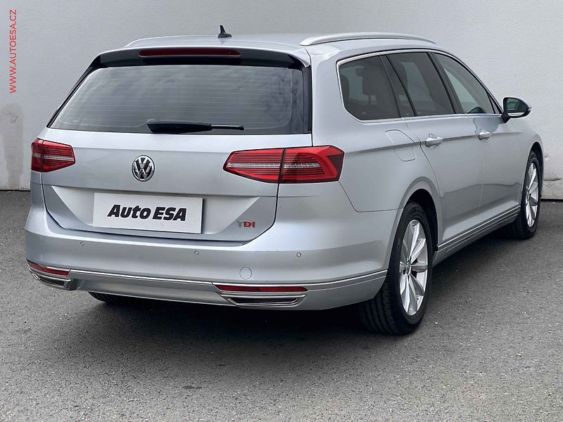 Volkswagen Passat (2016) 2.0TDi, ČR, DSG, LED, navi - fotka 4 z 18